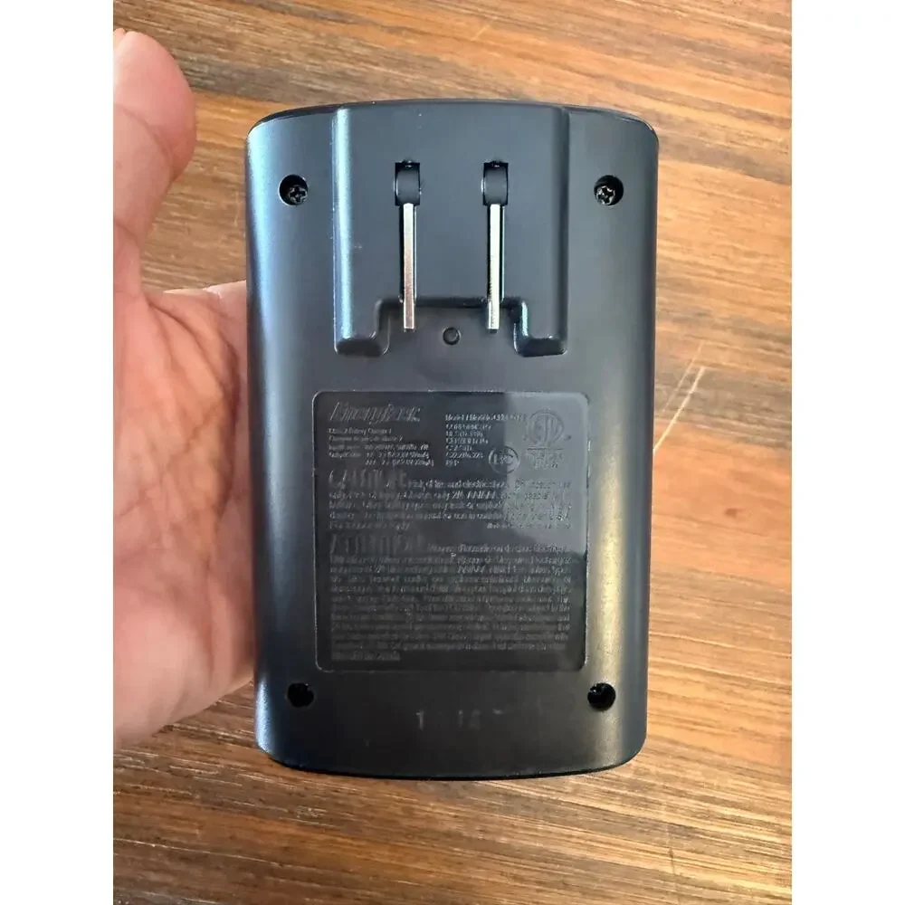 Energizer NiMH AA AAA Battery Charger 4-Slot Rechargeable Battery Charger Black
